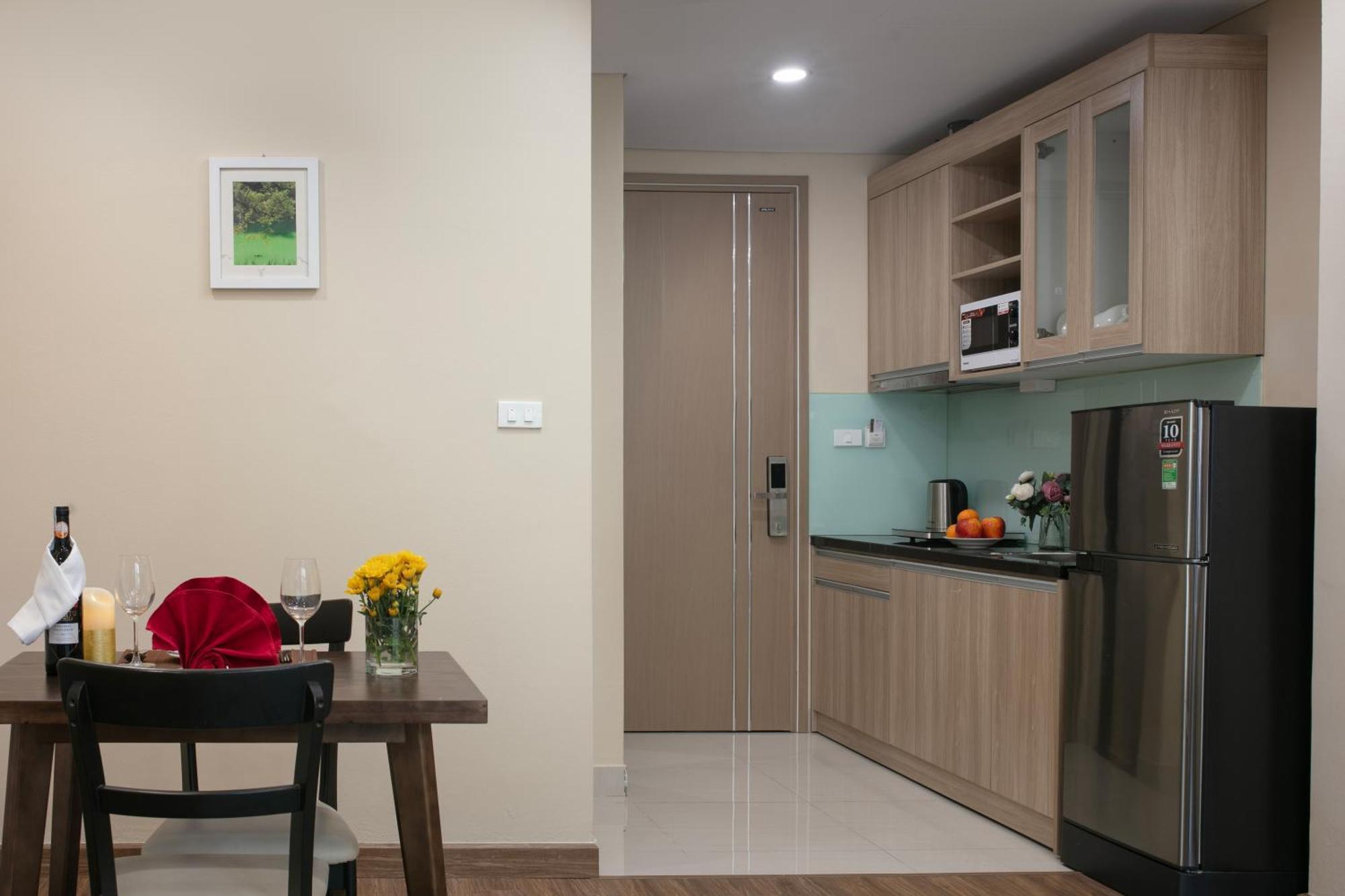 HB Serviced Apartment - Lạc Long Quân Hanói Exterior foto