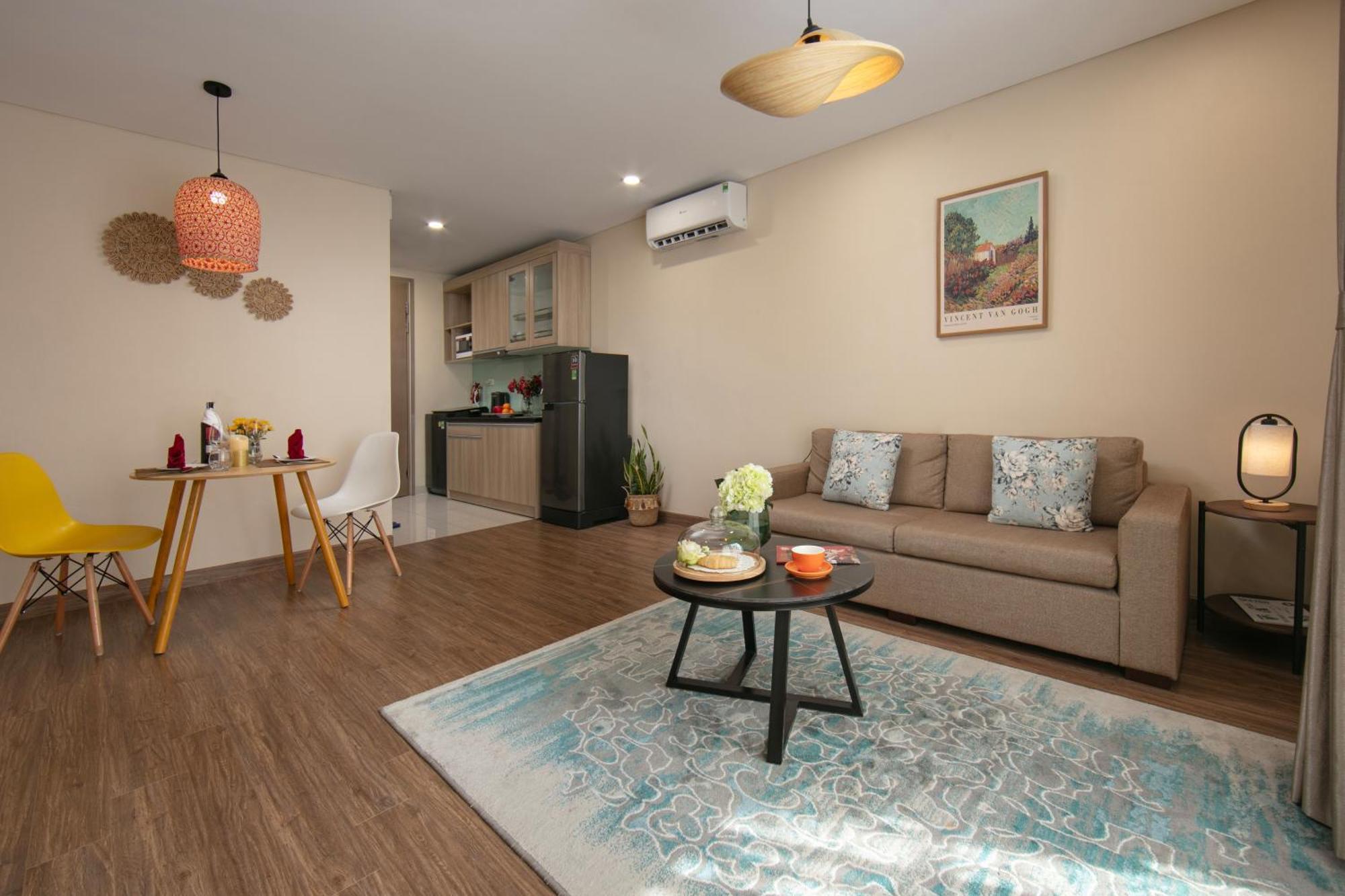 HB Serviced Apartment - Lạc Long Quân Hanói Exterior foto