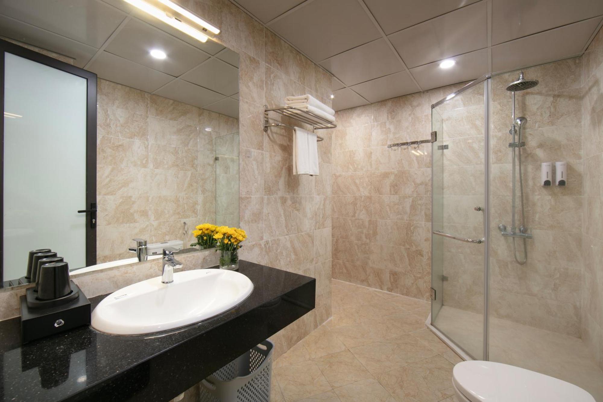 HB Serviced Apartment - Lạc Long Quân Hanói Exterior foto