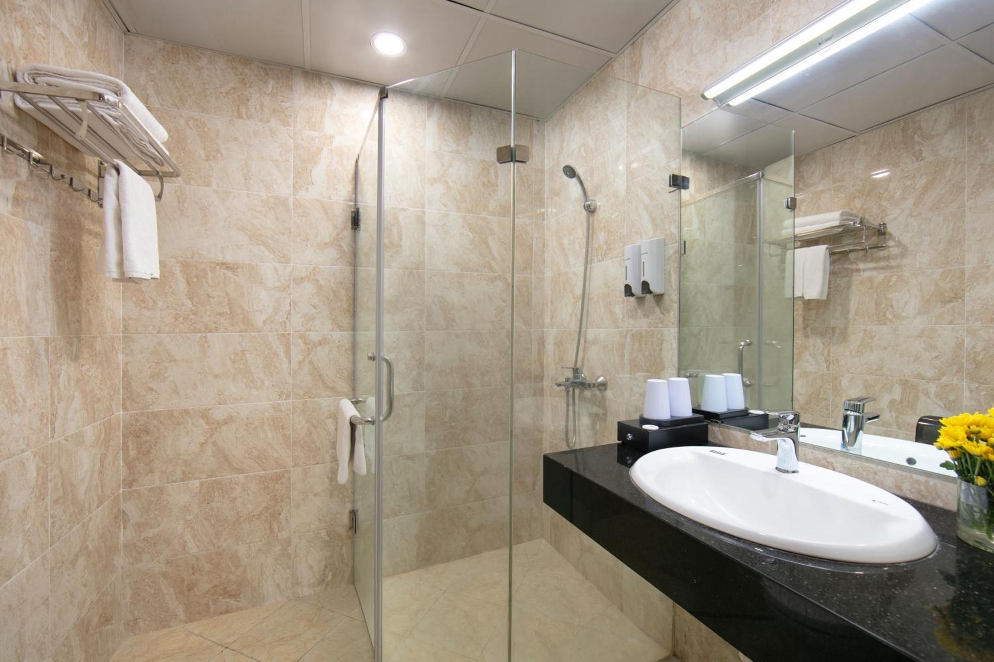 HB Serviced Apartment - Lạc Long Quân Hanói Exterior foto