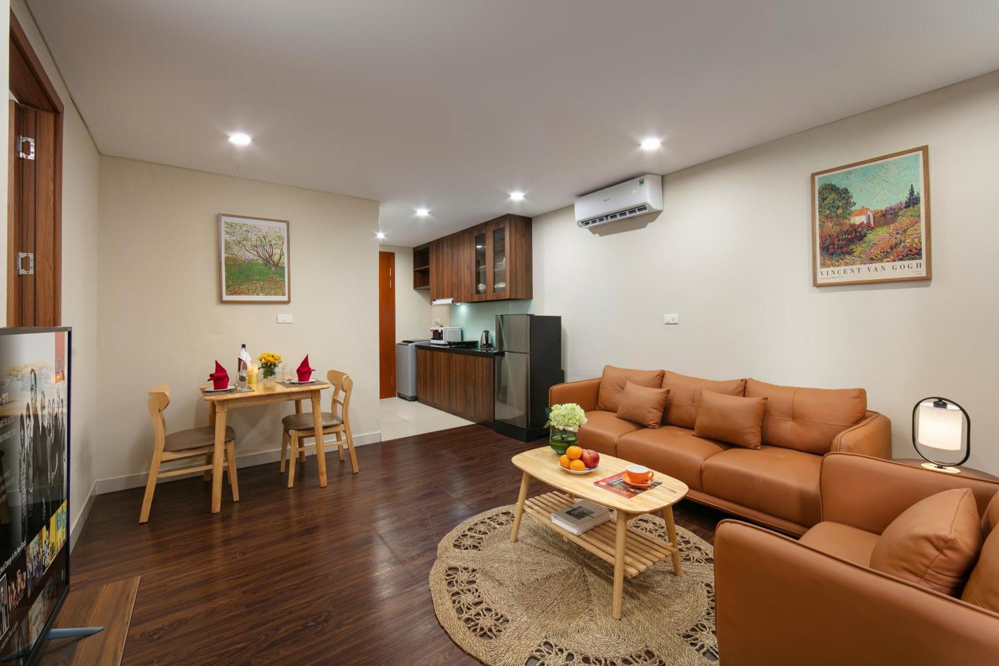 HB Serviced Apartment - Lạc Long Quân Hanói Exterior foto
